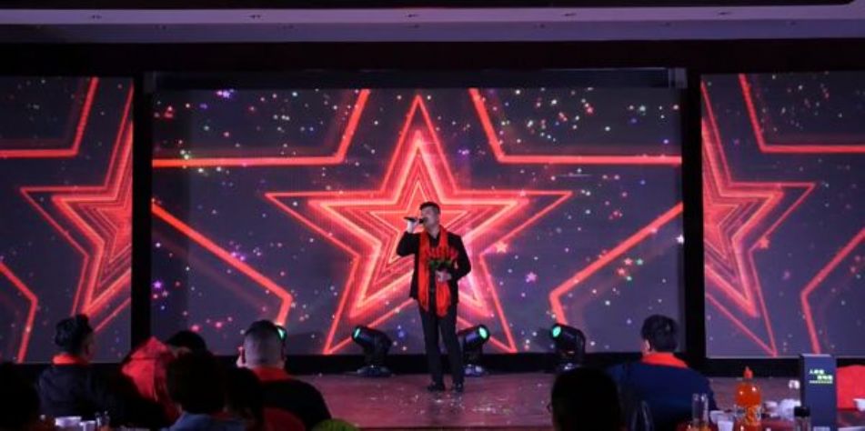 點(diǎn)擊查看詳細(xì)信息<br>標(biāo)題：2019年年會 閱讀次數(shù)：3836